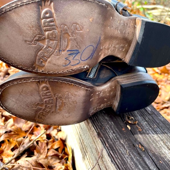 Freebies Raine Boots Size 6 Strappy Buckle Booties - Picture 5 of 6